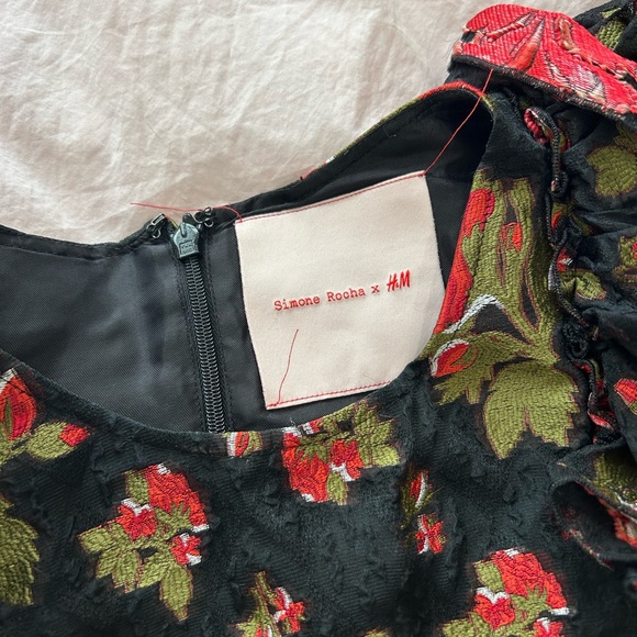 SOLD Simone Rocha x H&M black rose dress - Picture 4 of 5